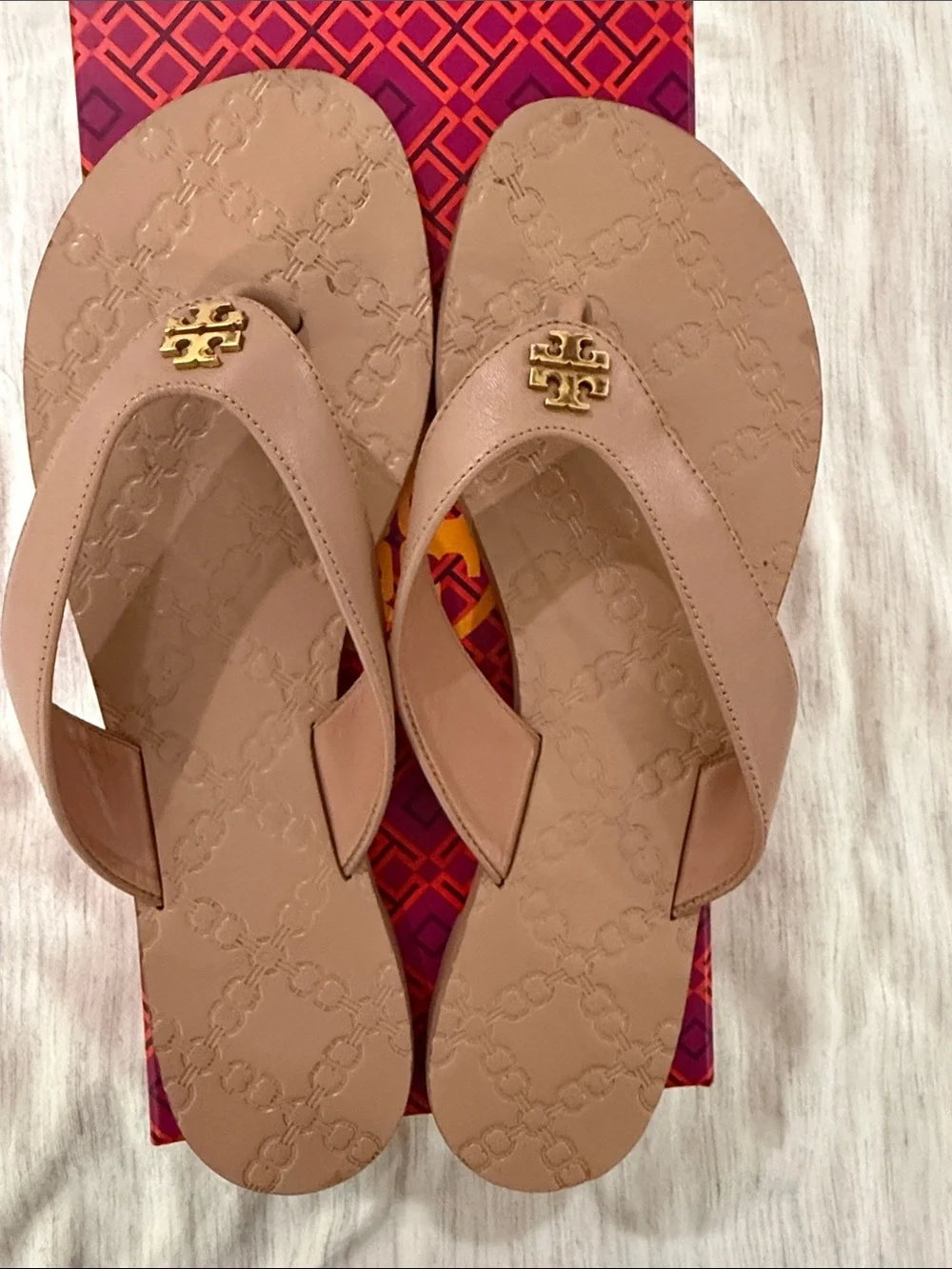 Tory Burch Nude/Tan Leather Logo Thong Sandals with Gold Emblem